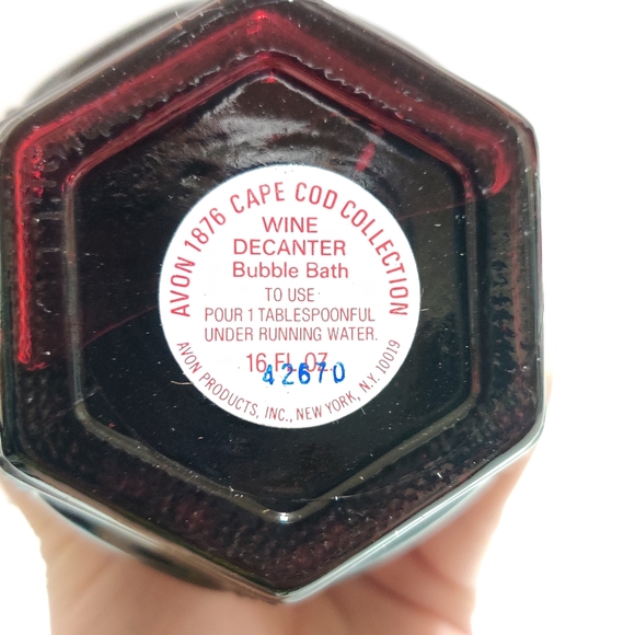 AVON 1876 Cape Cod Collection Wine Decanter - Picture 9 of 10